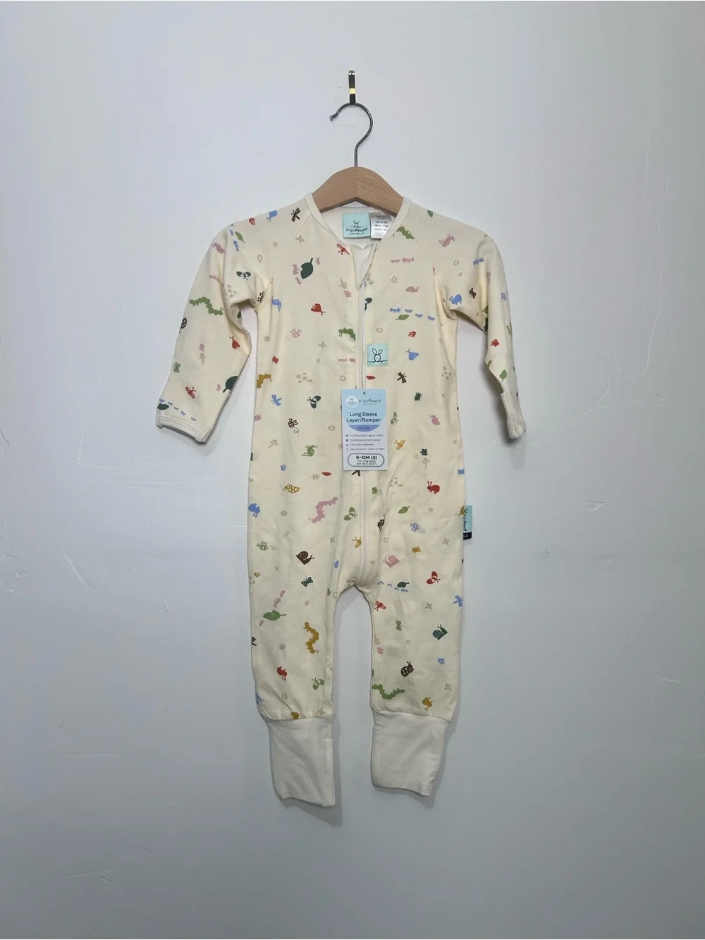 Ergopouch nwt Cream Baby One-Piece with bug Print size 0 6-12 months
